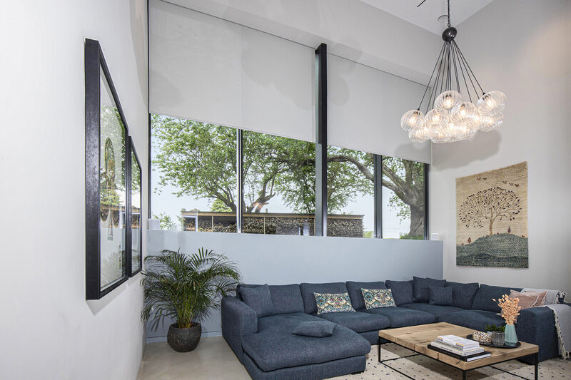 Concealed blinds to floor to ceiling windows