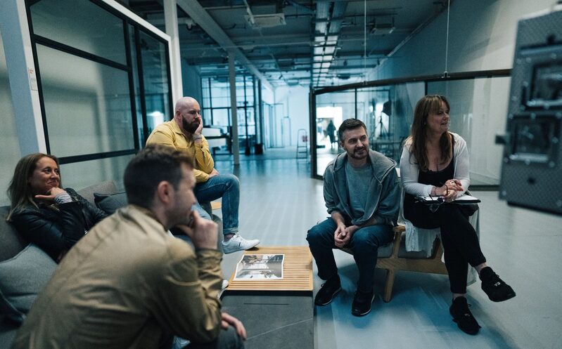 Richard Armitage night film shoot at Sky House went through the night until 5am the next day.