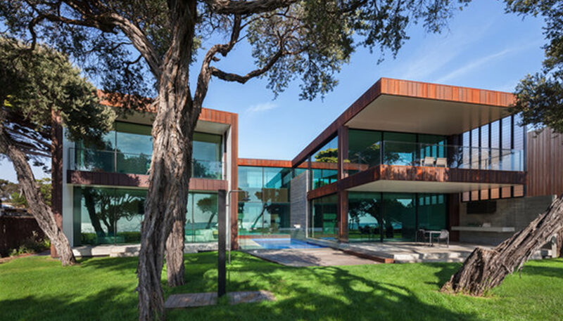 Building a house in your garden - Sky House Design Centre - Australia House