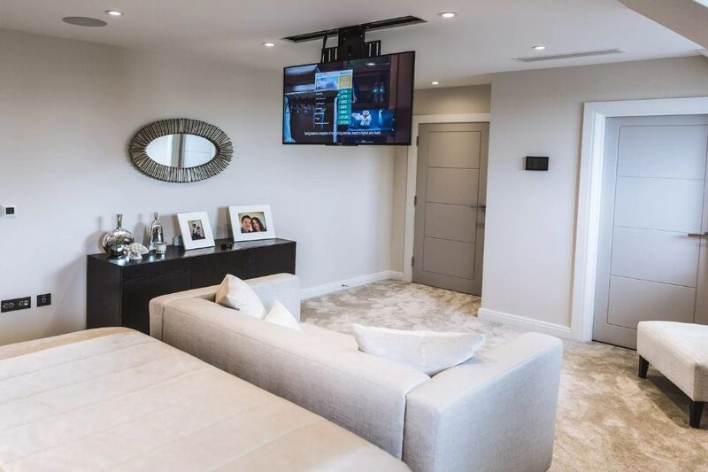 retractable tv suspended from ceiling - smart automation home cinema