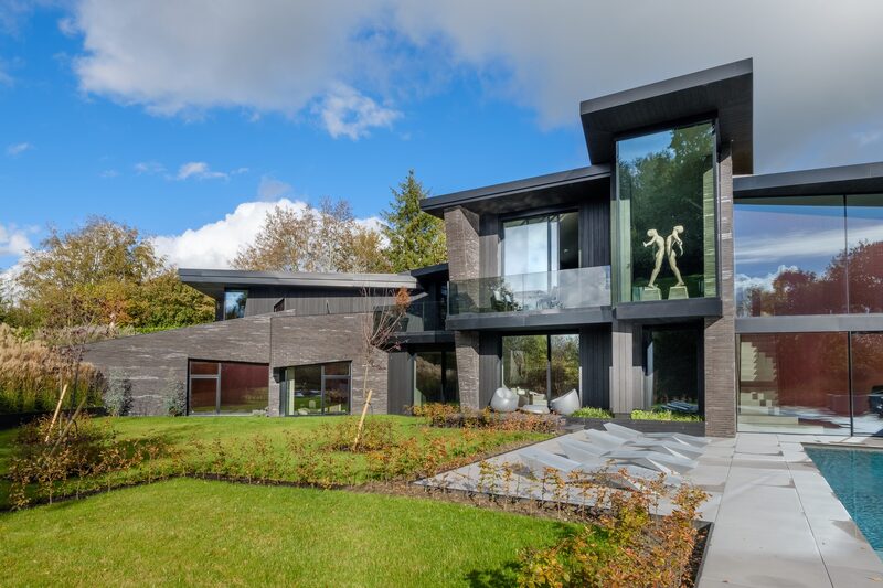 Low carbon new build on green belt